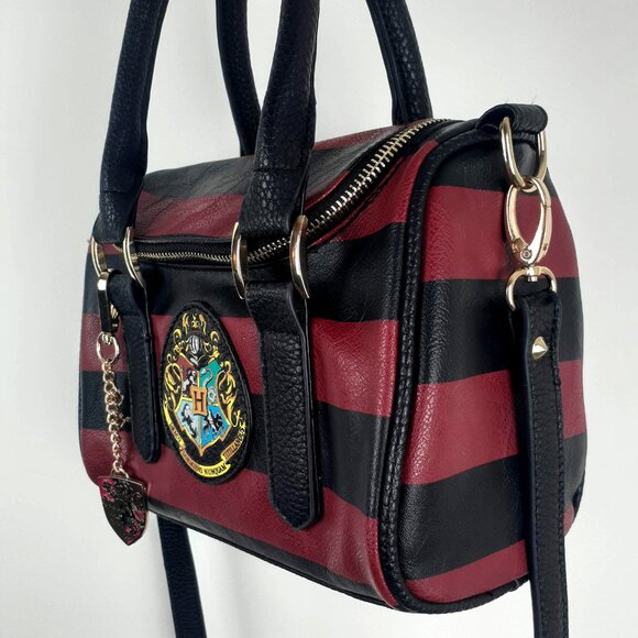 Harry Potter Gryffindor Handbag Maroon Black Striped. Hogwarts Crest Crossbody - Picture 6 of 13